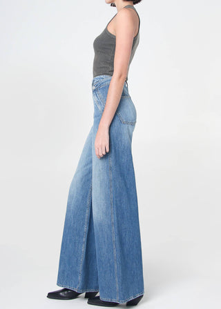 Dina High Waisted Wide Jeans - San Diego